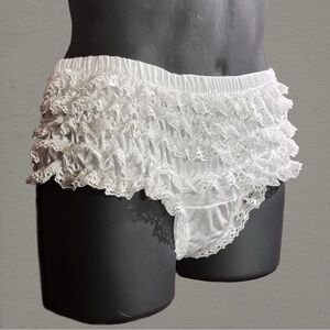 RESERVED: Morbid Threads Y2K Vintage White Ruffled Lace Micro Shorts / Bloomers